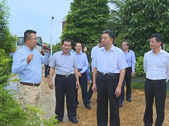 省政協主席毛萬春率省政協調研組調研本基地(dì)